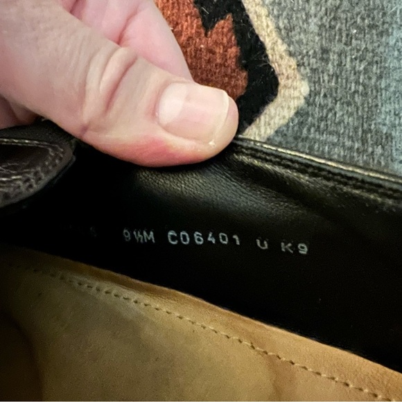 Cole Haan Men's Classic Black Leather Slip-On Loafers, good condition, size 9.5 - Picture 12 of 13